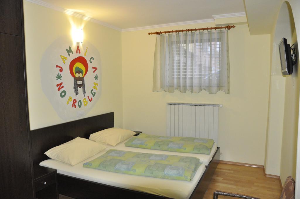 Guest House Mlada Lipa Maribor Exterior photo
